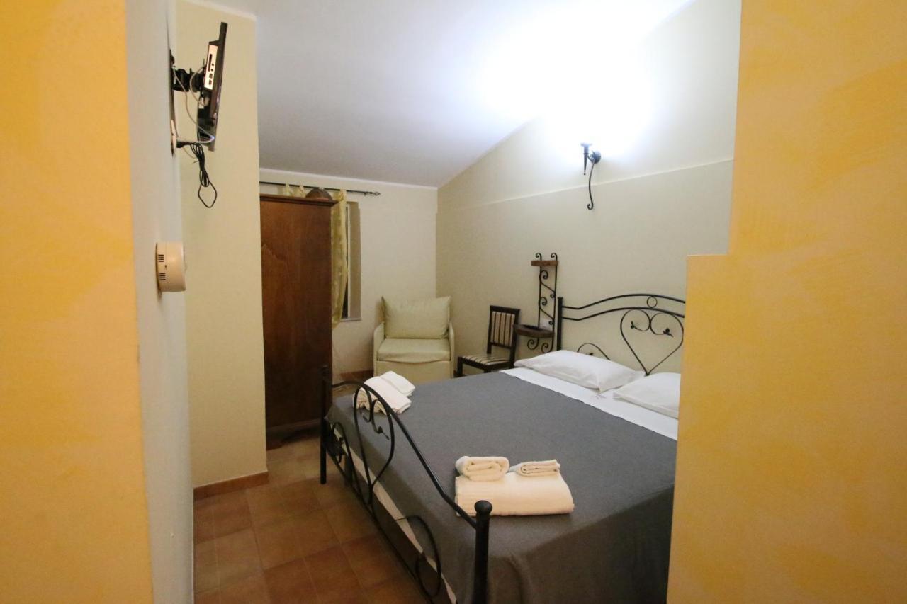Albergo Diffuso Borgo Dei Greci Buonvicino Exterior photo